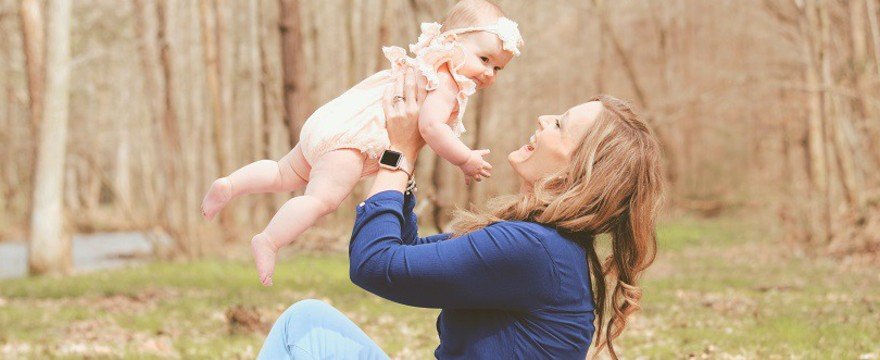 100 bezpłatnych konsultacji z położną! Karmimy piersią - WIELKA AKCJA Lansinoh i Familie
