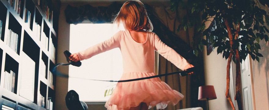 Zapewnij dziecku ruch: Ćwiczenia dla dzieci w domu FILMY
