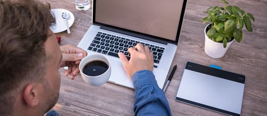 Home office, czyli jak zorganizować miejsce do pracy z domu? 
