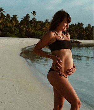 Anna Lewandowska radzi jak ćwiczyć mięśnie brzucha w ciąży
