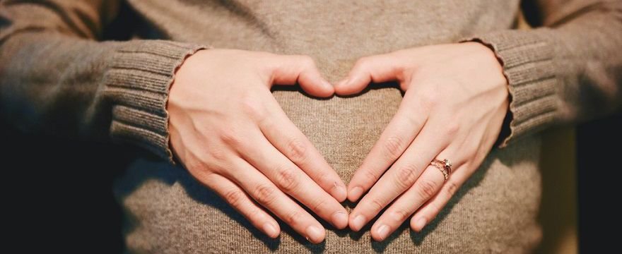 Będzie trudniej o L4 w ciąży w 2020: WAŻNE zmiany w zwolnieniach lekarskich!
