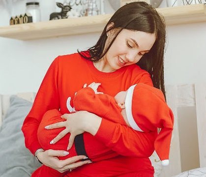 Prezenty dla świeżo upieczonej mamy i maluszka TOP 6
