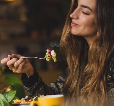 Co jeść na płodność kobiety? Dieta, która ją poprawia 
