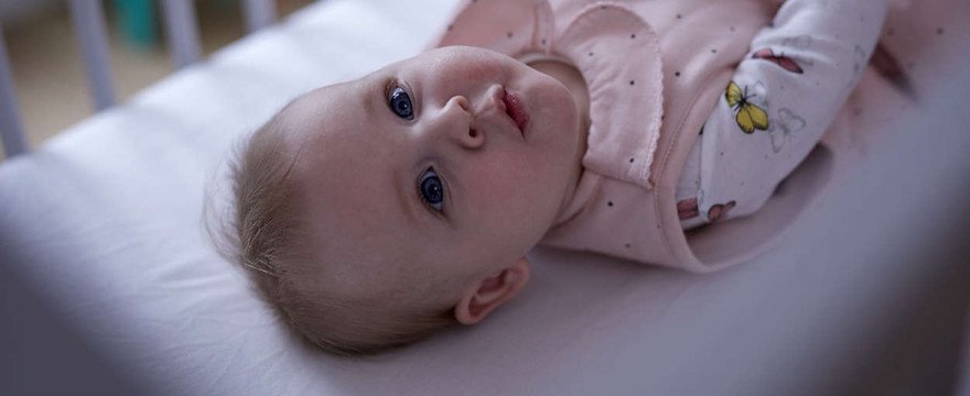 Usypianie dziecka – jak ułatwić niemowlakowi zasypianie?
