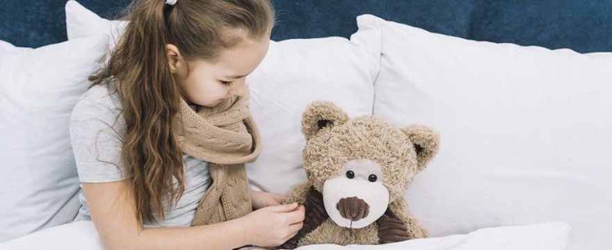 Zapalenie krtani u dziecka: Objawy, szybka pomoc i naturalne leczenie