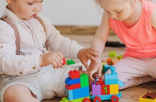 Poradnik rodzica: Jak wybrać kapcie do szkoły i przedszkola?