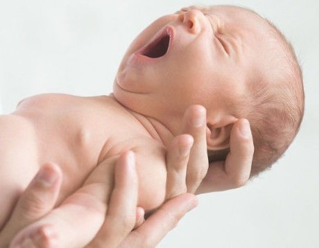 Pielęgnacja pępka noworodka – już nie spirytus! Nowe zalecenia
