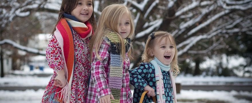 Ważne: Nie zmuszaj dziecka do buziaków na rodzinnych spotkaniach!
