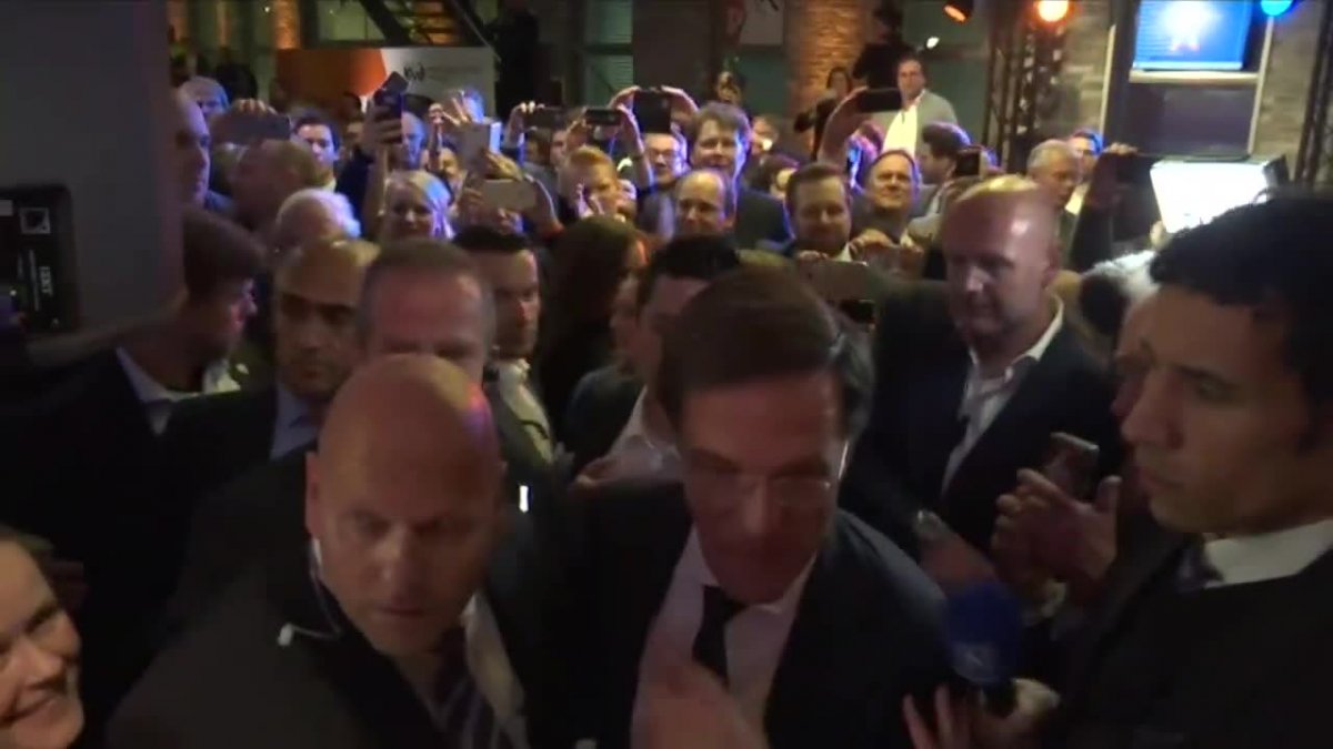 Wybory w Holandii wygrywa rządząca partia