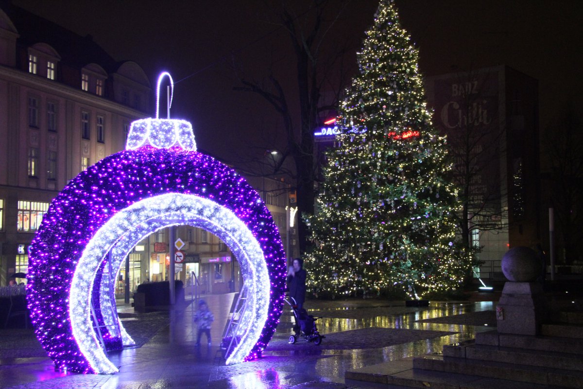 Co kupić pod choinkę? Na święta wydamy średnio 1121 zł