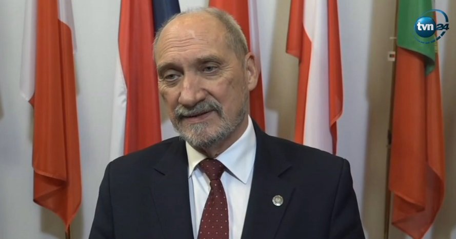 Zdaniem ministra Macierewicza, ekshumacje są kluczowym elementem prowadzonego śledztwa