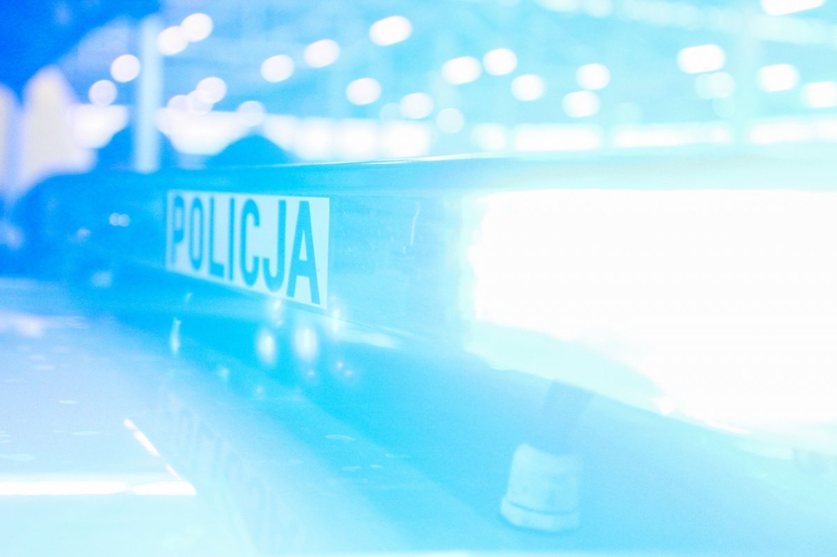 Policja zatrzymała kierowcę, który uciekł po potrąceniu kobiety w Karpaczu