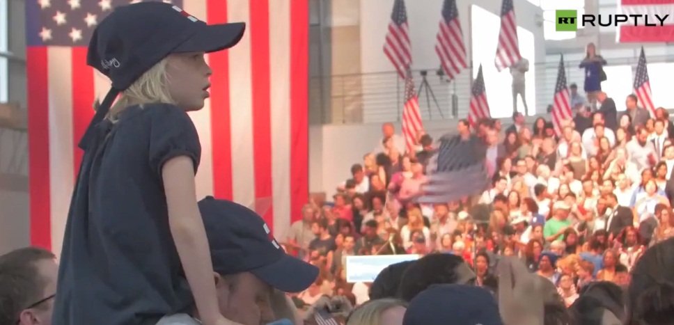 Hillary Clinton jako pierwsza kobieta powalczy o fotel prezydencki