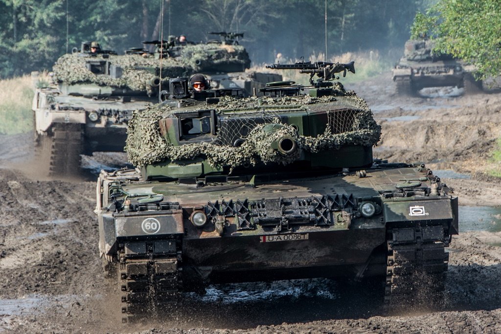 Kup pan czołg z demobilu. Do wyboru Leopardy, Urale, GAZ...