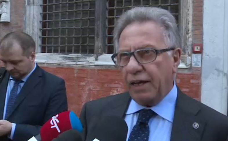 Polska delegacja w Wenecji. Wiceszef MSZ i przewodniczący KW zapowiadają długą dyskusję
