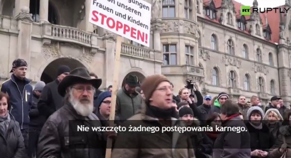 Manifestacje w Niemczech w geście solidarności z 13-latką rzekomo zgwałconą przez 