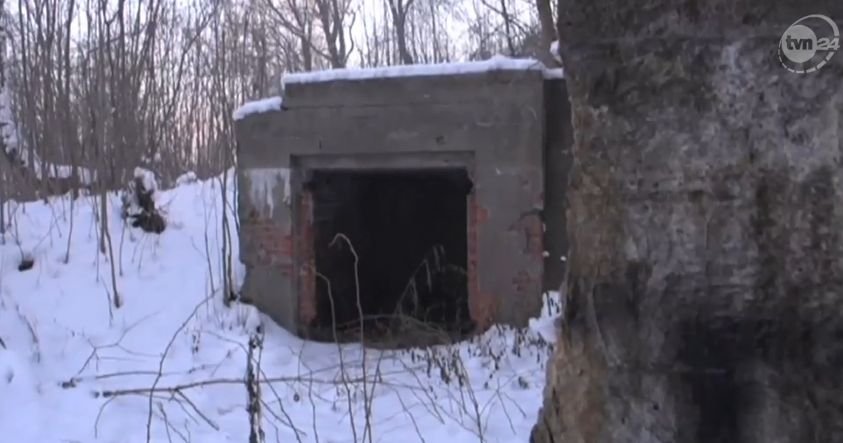 Niemieckie ciężarówki zakopane w tunelu w Kamiennej Górze? 