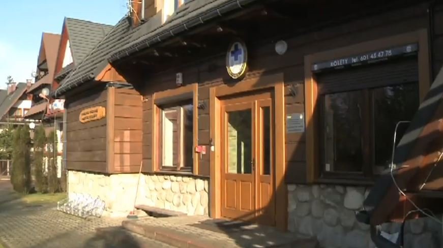 Wypadek w Tatrach. Turysta poślignął się i spadł w okolicach Rysów