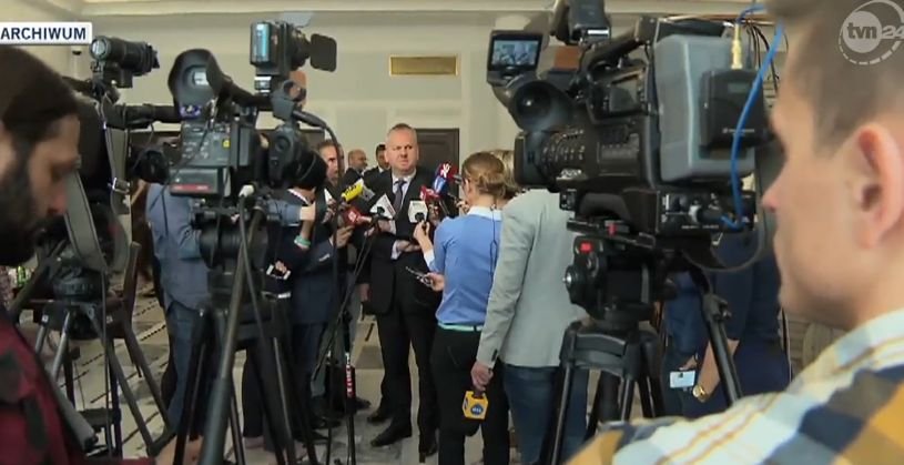 Szef CBA Paweł Wojtunik złożył rezygnację