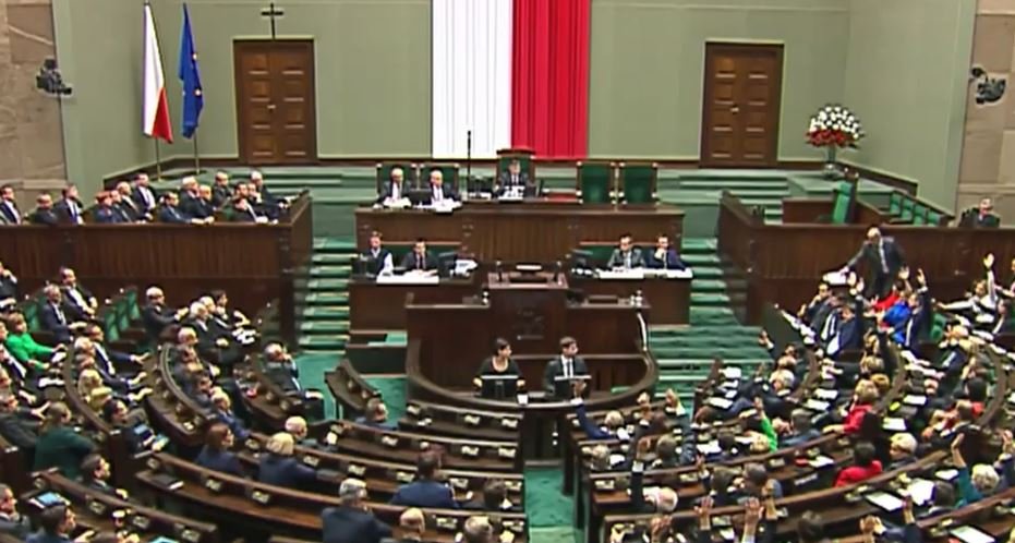 Sejm udzielił wotum zaufania rządowi Beaty Szydło. Za głosowało 236 posłów