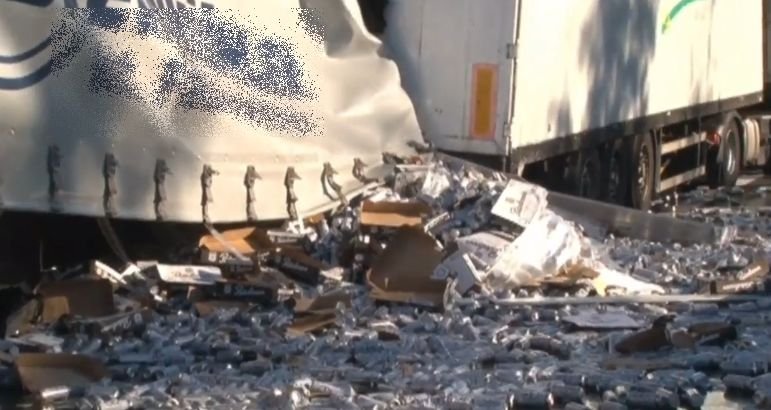 Cała jezdnia zalana piwem. Wypadek na niemieckiej autostradzie 