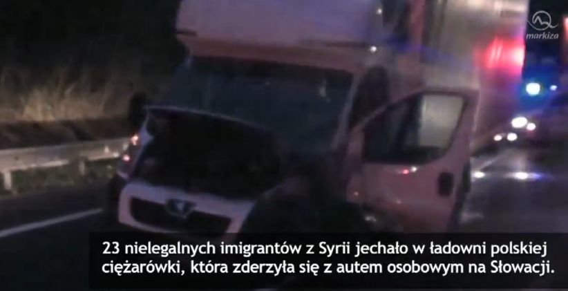 Wypadek polskiej ciężarówki z imigrantami