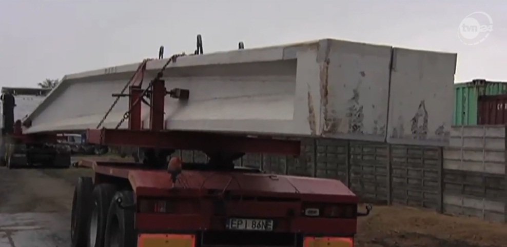 Śmiertelny wypadek na budowie. Robotnik wypadł z podnośnika koszowego