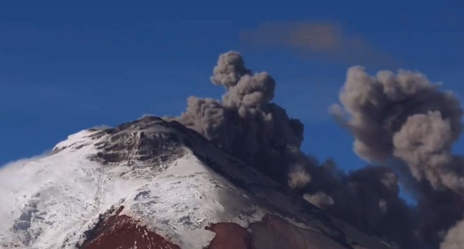 Ekwadorski wulkan Cotopaxi pokazał swoją siłę