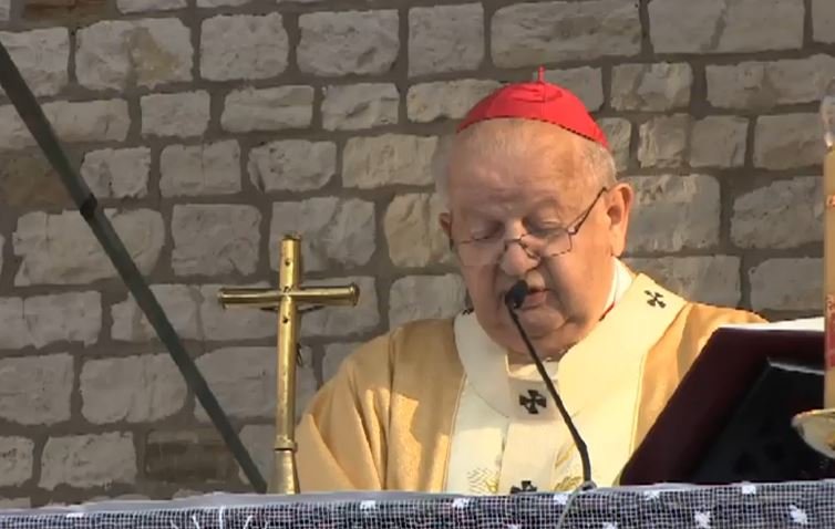 Dziwisz o prezydenturze Dudy: Jego wybór wzbudził nadzieję, zwłaszcza wśród młodych