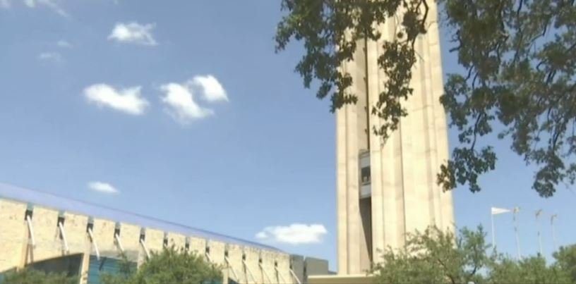 Utknęli na wieży widokowej 15 metrów nad ziemią