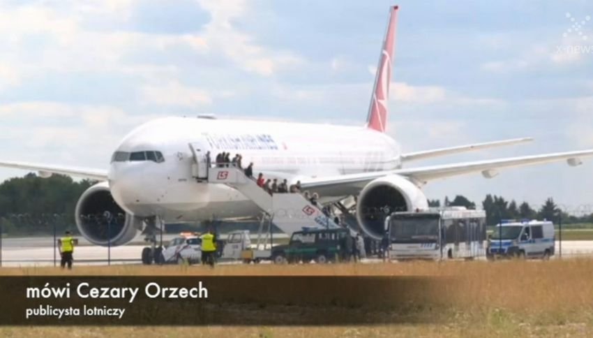 Awaryjne lądowanie samolotu Turkish Airlines w Warszawie. Nie znaleziono ładunków wybuchowych