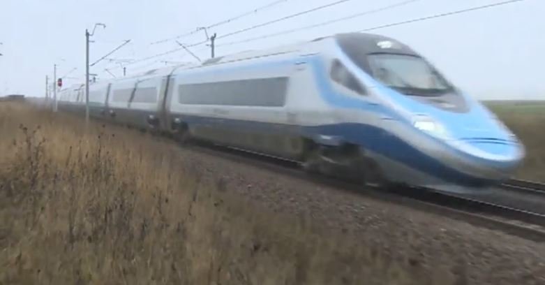 Pendolino staranowało samochód na niestrzeżonym przejeździe pod Częstochową