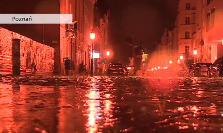 Burzowa noc w Polsce. Jedna osoba zginęła, 460 interwencji straży pożarnej