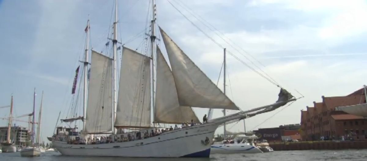 Widowiskowa parada żaglowców na Baltic Sail w Gdańsku