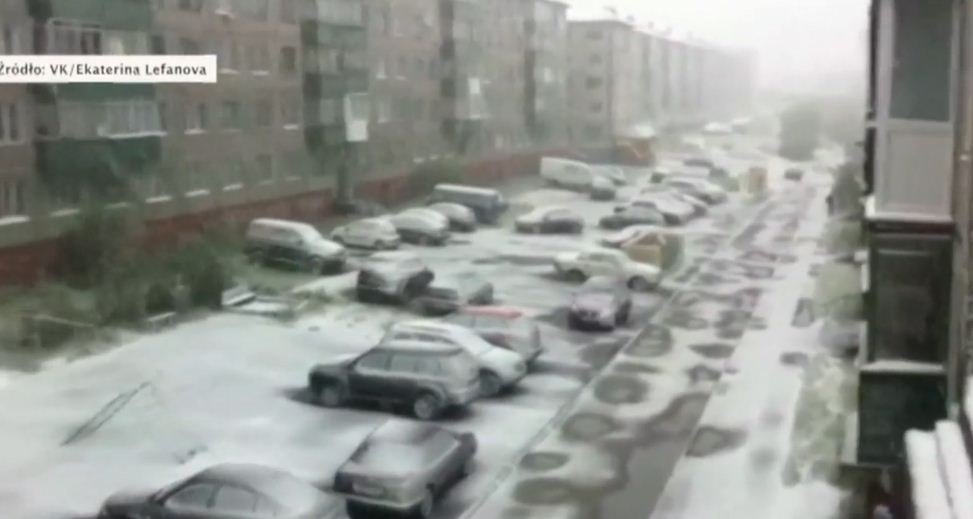 W Europie Zachodniej fala upałów, a w Rosji... śnieg