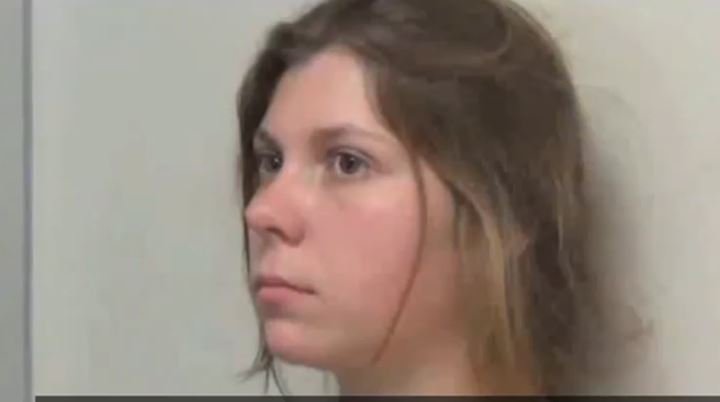 19-letnia Rosjanka poćwiartowała matkę i siostrę