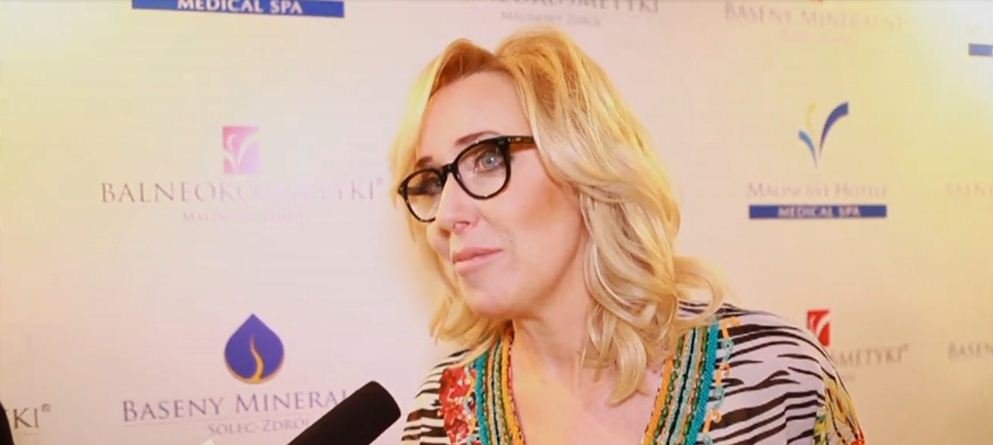 Agata Młynarska tłumaczy się ze zbyt głębokiego dekoltu