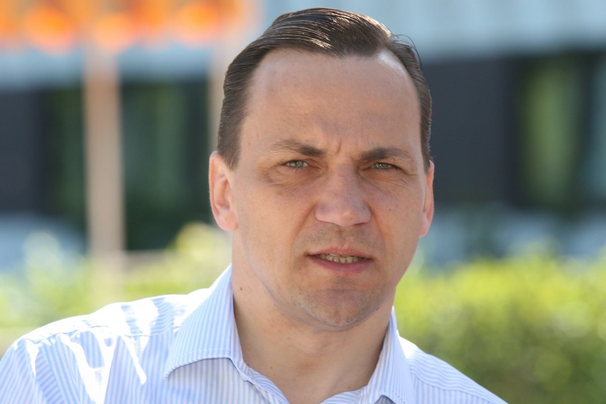 Sikorski ustąpił z funkcji marszałka Sejmu, tymczasowo zastąpi go Wenderlich
