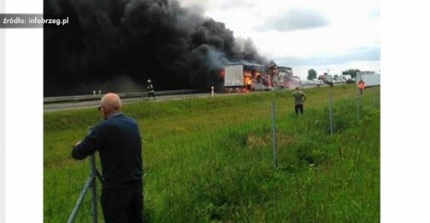 Karambol i ogromny pożar na A4. Dwie osoby nie żyją