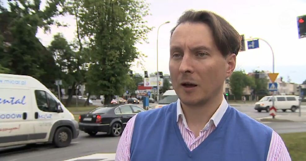 Kupili tramwaje, które nie mieszczą się na przystankach