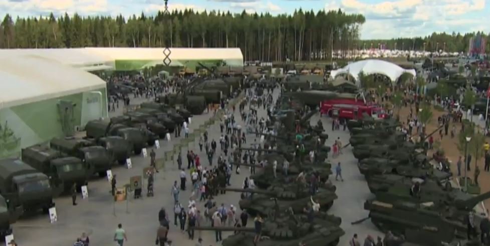Rosja chwali się w Moskwie swoją potęgą militarną 