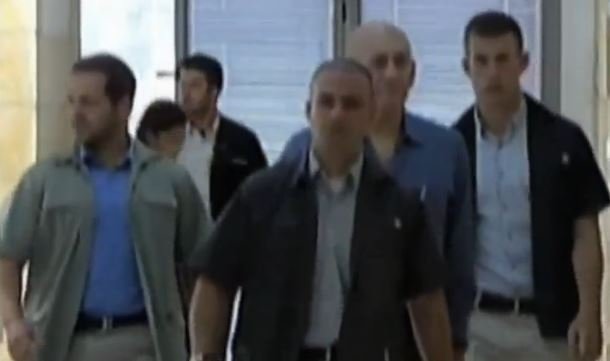 Były premier Izraela skazany na 8 miesięcy więzienia za korupcję