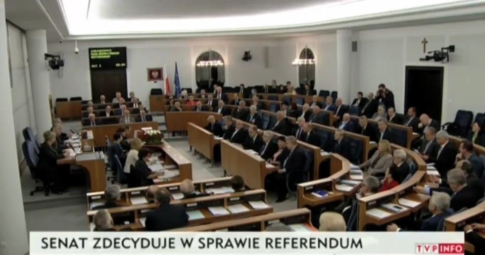 Senat poparł wniosek prezydenta o referendum