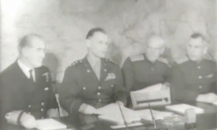 Podpisanie kapitulacji III Rzeszy - zdjęcia archiwalne
