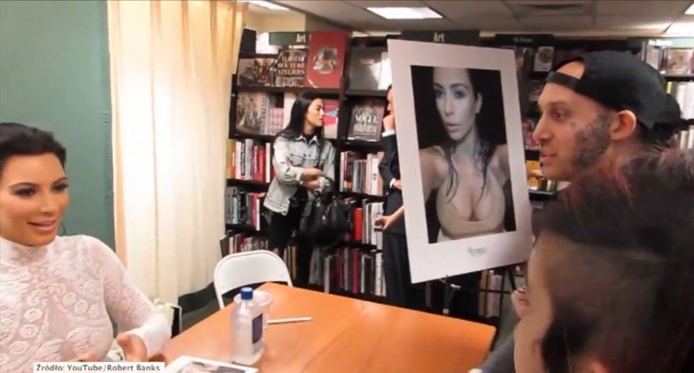 Ostre protesty podczas premiery książki Kim Kardashian