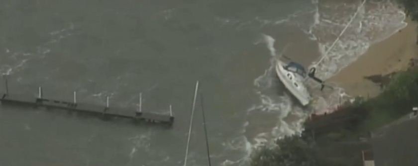 Potężna nawałnica pustoszy wybrzeże Australii. Wiatr wiał nawet 135 km/h