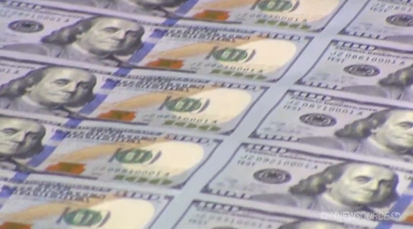 Najbogatsi Amerykanie zarabiają średnio 336 mln dolarów rocznie...