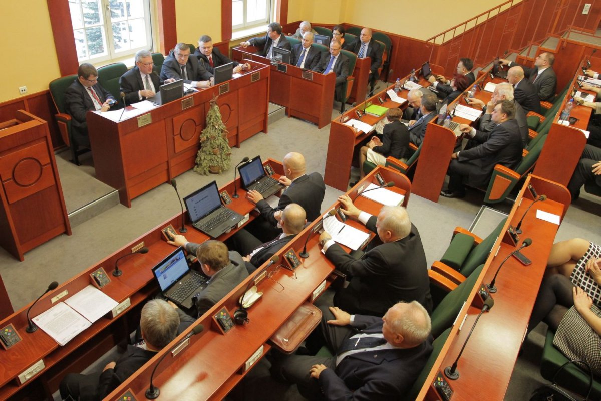 Czas na prawybory. Oto faworyci do sejmiku 