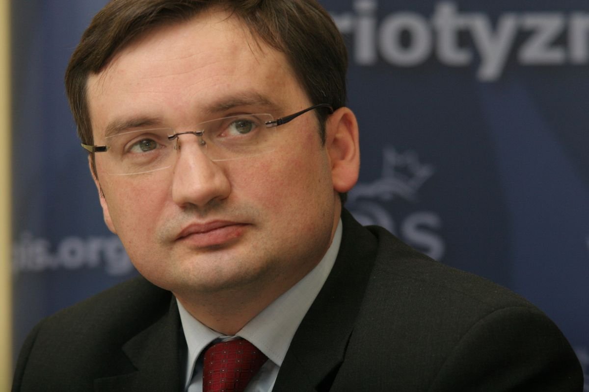 Ziobro chce śledztwa w sprawie biżuterii Nowaka