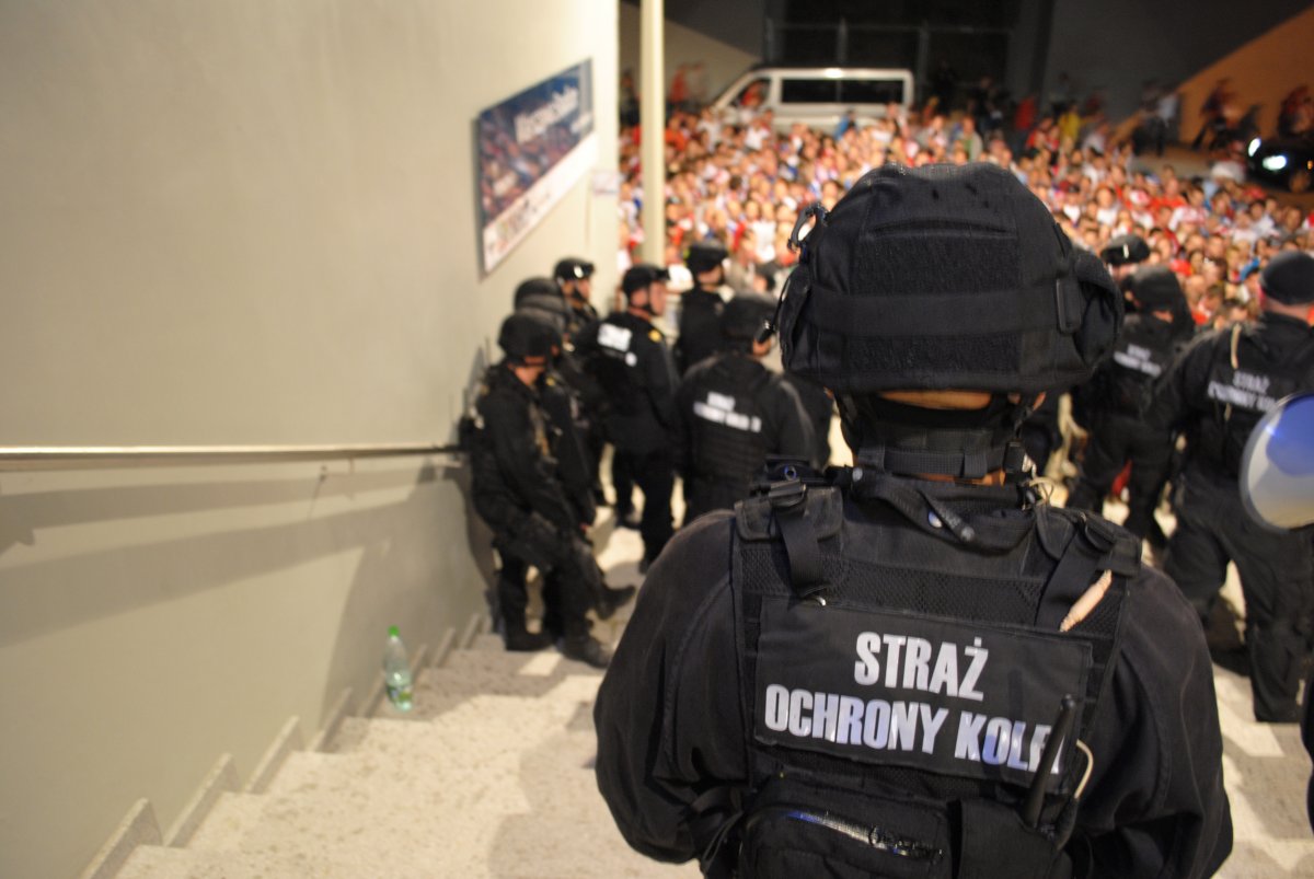 Straż Ochrony Kolei zadba o bezpieczeństwo kibiców